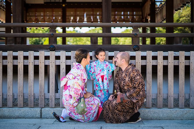 Private Vacation Photography Session With Local Photographer in Kyoto - Booking Details