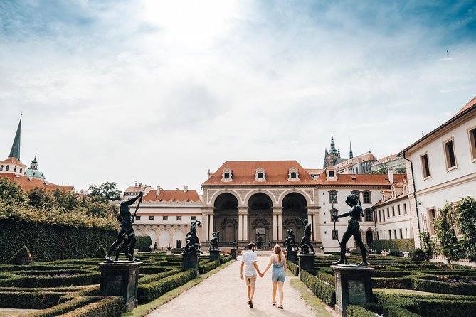 Private Vacation Photography Session With Local Photographer in Prague - Inclusions