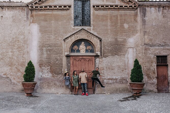 Private Vacation Photography Session With Local Photographer in Rome - Common Questions
