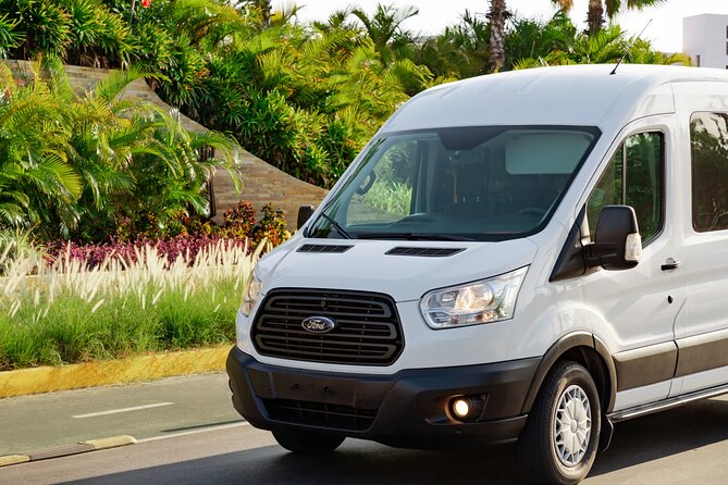 Private VAN Round-Trip From Airport to Hotels in Puerto Los Cabos - Traveler Photos