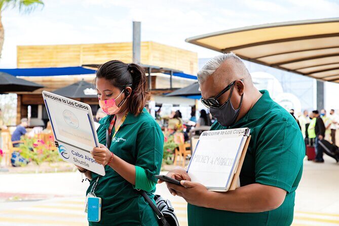 Private VAN Round-Trip from Airport to Hotels in The Corridor - FAQ