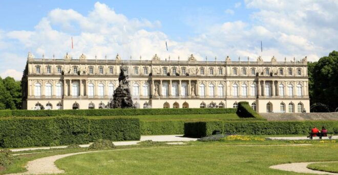Private Van Tour to the Royal Palace of Herrenchiemsee - Reviews