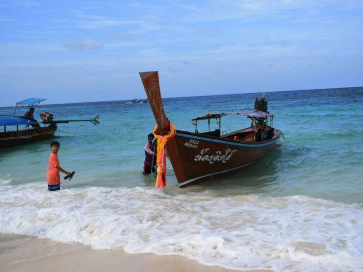 Private Van Transfer From Hatyai Airport to Pabara Pier - Activity Details
