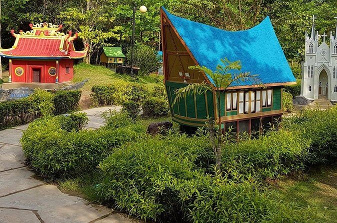 Private Vehicle with Driver at Batam Free & Easy 10 Hours - A Typical Day on Your Terms