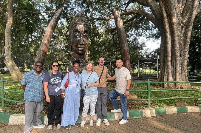 Private Velankanni Day Trip from Pondicherry with Guide and Lunch - Authentic Experience and Local Engagement