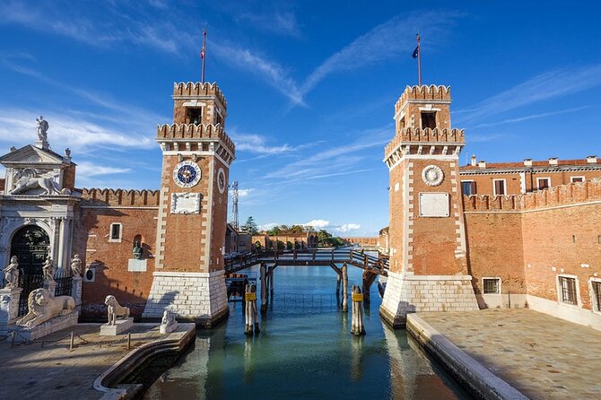 Private Venice Canal Cruise: 2-Hour Grand Canal and Secret Canals - Exploring Venices Secret Canals