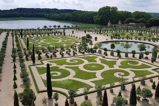 Private Versailles Half Day Trip: Palace and Gardens - Questions