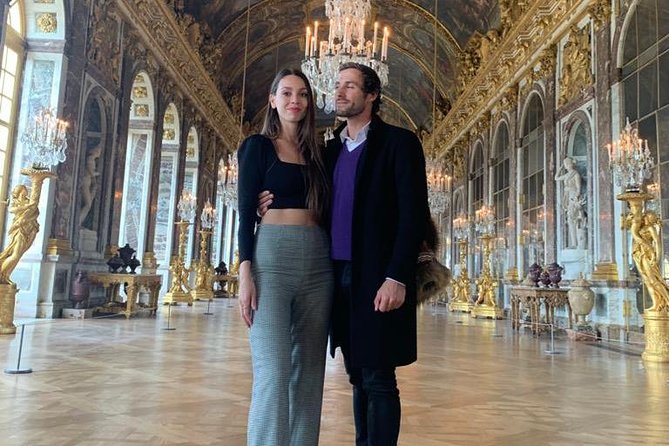 Private Versailles Tour With Guide Round Trip Transport From Paris - Meeting and Pickup Information