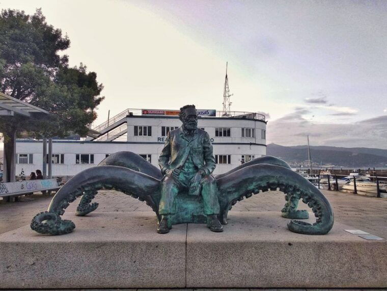 Private Vigo Experience - Taking in the Traditional Village and Port of Vigo
