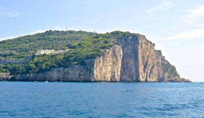 Private VIP Day Boat Cruise to Gaeta and Sperlonga - Tour Description