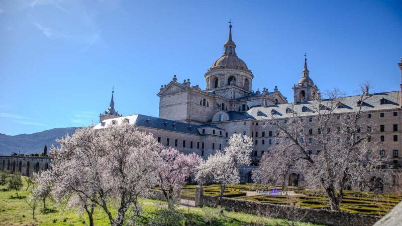 PRIVATE VIP tour: El ESCORIAL Monastery & Palace & Library - Good To Know