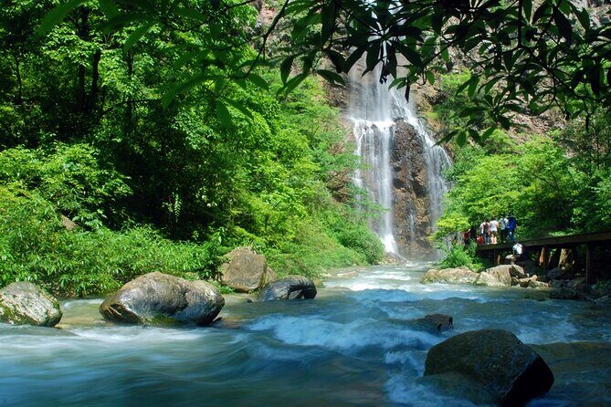 Private VIP Tour of Glass Bridge & Yellow Dragon Cave - An In-Depth Look at the Tour Experience