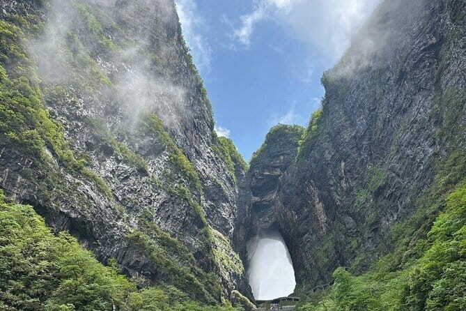 Private VIP Tour:2-Day Zhangjiajie Highlights Experience - What You Can Expect from the Itinerary