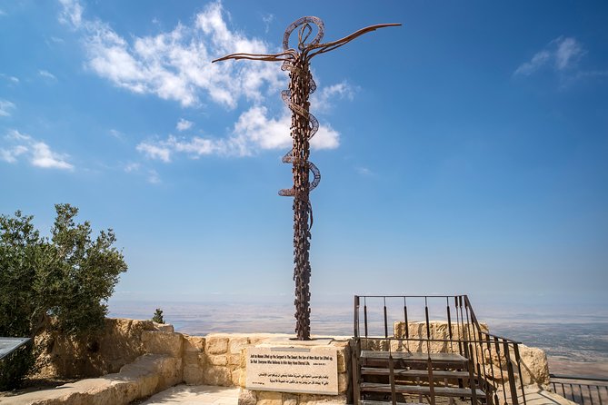 Private Visit to Madaba and Mount Nebo With Amman Panoramic Tour - Meal Options