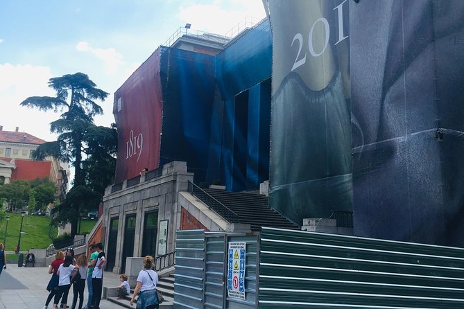 Private Visit to the Royal Palace of Madrid and the Prado Museum. - The Sum Up