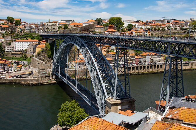 Private Walking Guided Tour to Center of Porto and Gaia - Tour Details