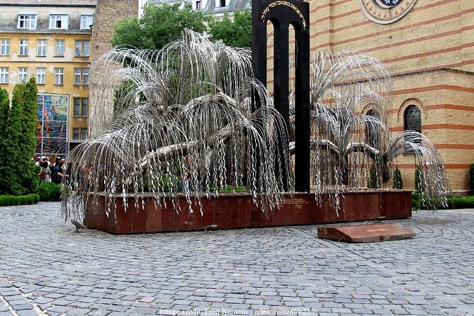 Private Walking Highlights of the Jewish District in Budapest - Professional Guided Tour