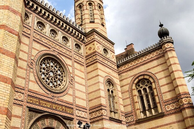 Private Walking Highlights of the Jewish District in Budapest - Transportation Details