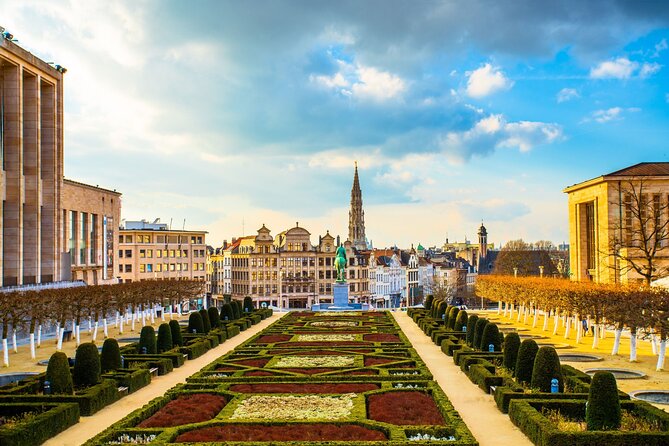 Private Walking Street Art Tour in Brussels - Tour Itinerary