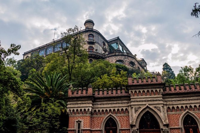 Private Walking Tour Anthropology Museum & Chapultepec Castle - Enjoyable and Engaging Private Tours