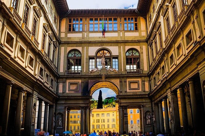 PRIVATE Walking Tour Around Medici Family - Meeting and Pickup