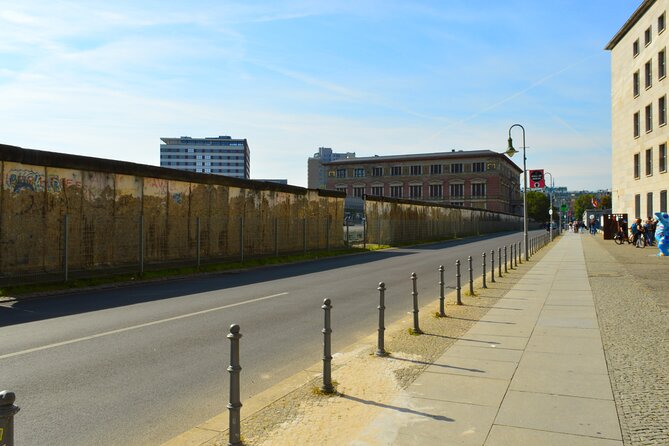 Private Walking Tour: Berlin Highlights and Hidden Sights - Comprehensive and Informative Tours