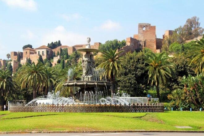 Private Walking Tour: Cathedral, Alcazaba and Roman Theatre - Important Information