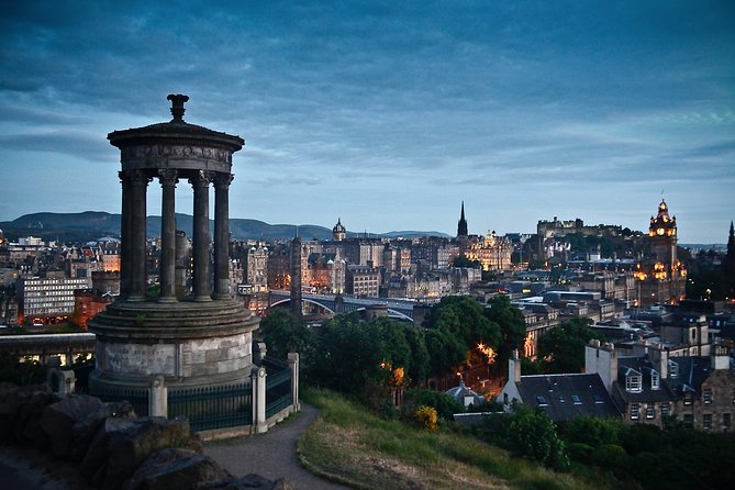 Private Walking Tour: Edinburgh Highlights, Including Entry to Edinburgh Castle - Pricing and Guarantee