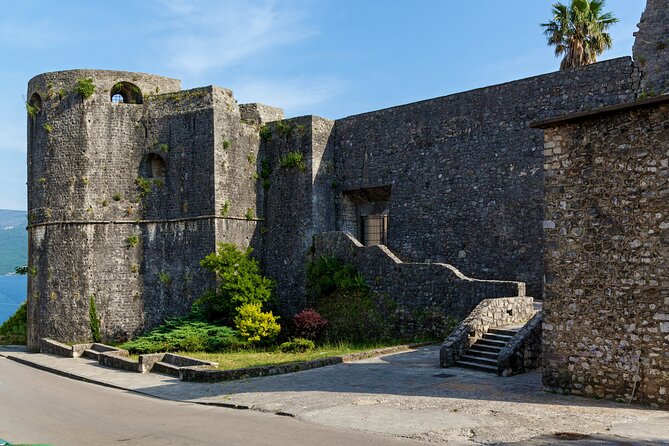 Private Walking Tour: Herceg Novi Monumental Guards - Historical Background
