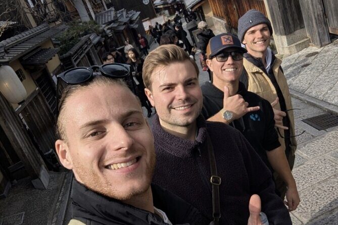 Private Walking Tour in Gion and Higashiyama - Hokan-ji Temple and the Yasaka Pagoda