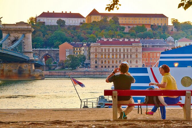 Private Walking Tour in Spanish of Budapest With Local Guide - Frequently Asked Questions