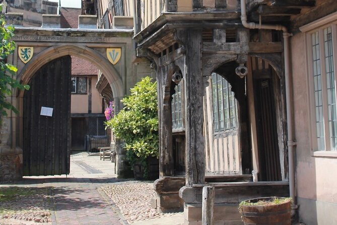 Private Walking Tour in Warwick - Cancellation and Refund Policy