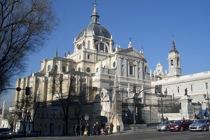 Private Walking Tour Madrid: Secrets and Must - Inclusions and Logistics