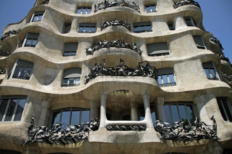 Private Walking Tour Of Casa Mila With Reserved Access - Exploring Gaudís Architectural Genius