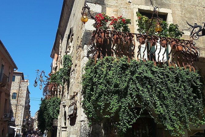 Private Walking Tour of Ortigia and Private Boat Tour With Food and Wine - Traveler Experience