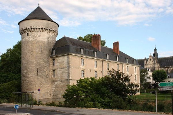 Private Walking Tour of Tours Historical Center - Experience Details