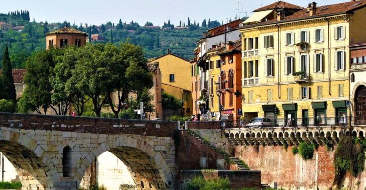 Private Walking Tour of Verona - Experience Veronas Romance