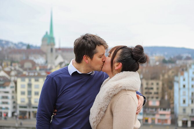 Private Walking Tour & Photoshoot With a Local in Zurich - Meeting and Pickup