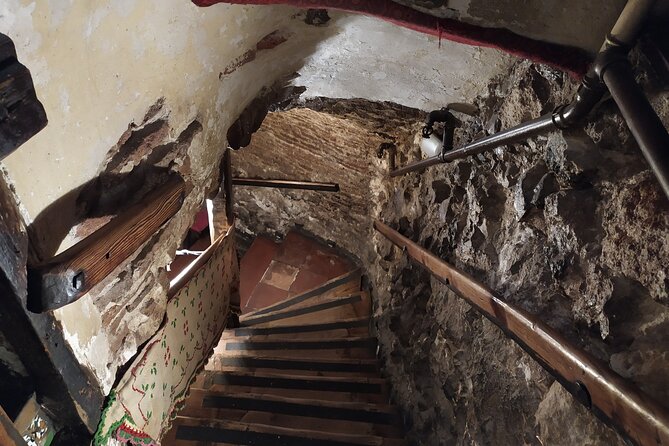 Private Walking Tour: the Oldest Taverns of Madrid - Local Traditions and Customs