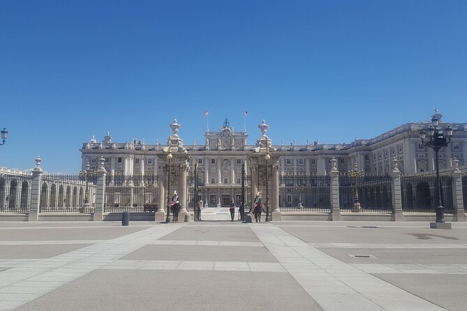 Private Walking Tour to Royal Palace and Old Town of Madrid - Uncover Madrids Rich History