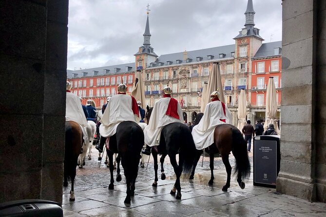 Private Walking Tour to Royal Palace and Old Town of Madrid - Common Questions