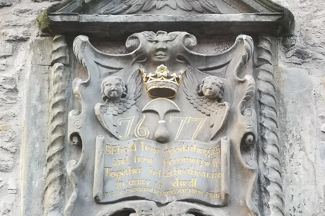 Private Walking Tour With Hidden Walks Author in Edinburgh - Booking and Cancellation Policy