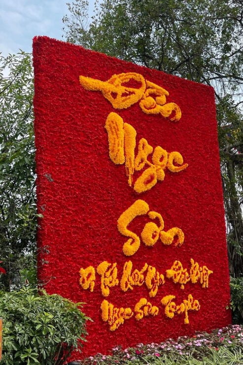 Private Walking Tours in Hanoi - Tour Highlights and Itinerary