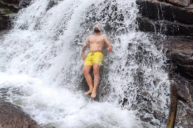 Private Waterfalls and Still Jeep 4x4 6hrs by Jango Paraty - Common Questions