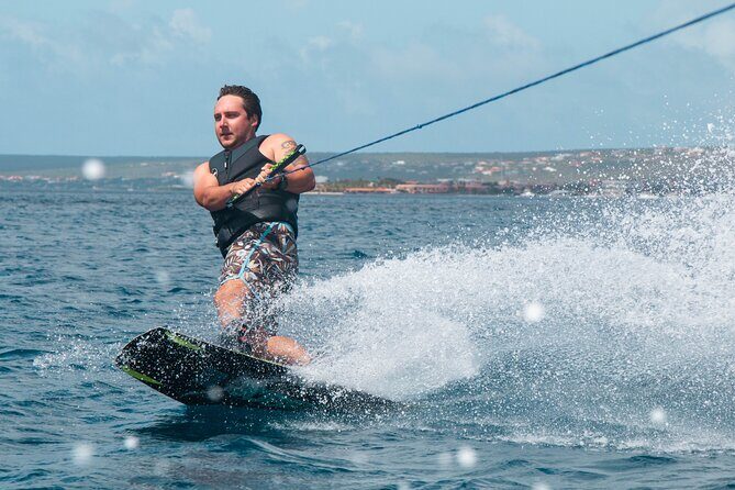 Private watersport boat REVOLVE tour - FAQs