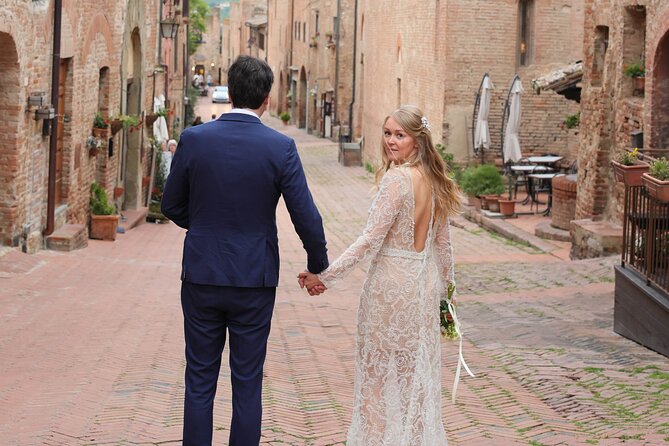 Private Wedding Ceremony and Event in Tuscany - Organizer Meeting and Pickup Details