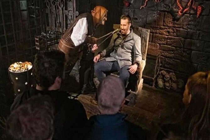 Private Westminster Walking Tour & London Dungeon Entry - What To Expect