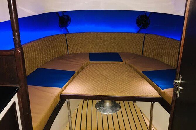 Private Whale Watching Tour by Luxury Speedboat from Mirissa - Logistics and Practical Tips