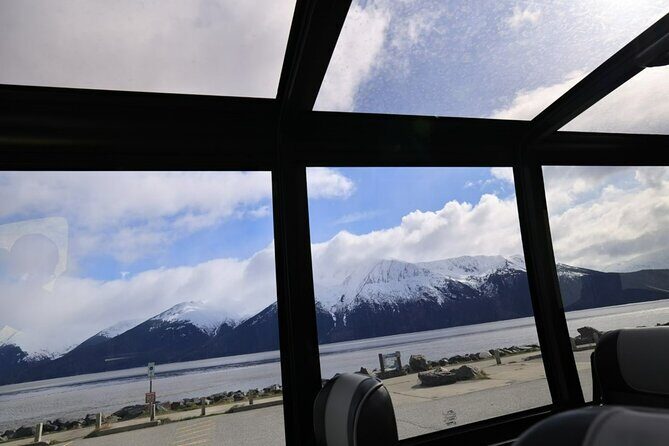 Private Wildlife, Glacier & Gold Panning (Panoramic Van  Max 9) - Exploring the Private Wildlife, Glacier & Gold Panning Tour in Anchorage