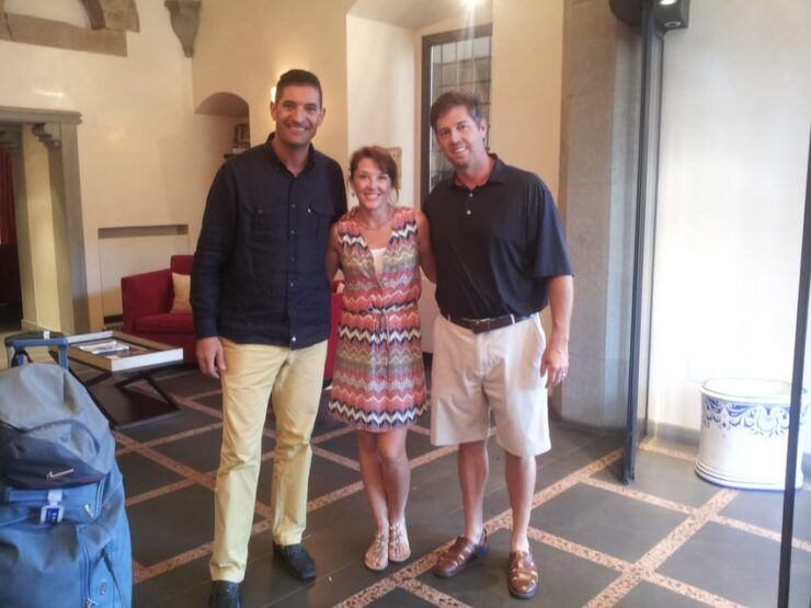 Private Wine Tour for 2 With Tastings & Lunch at 2 Winery - Itinerary Breakdown